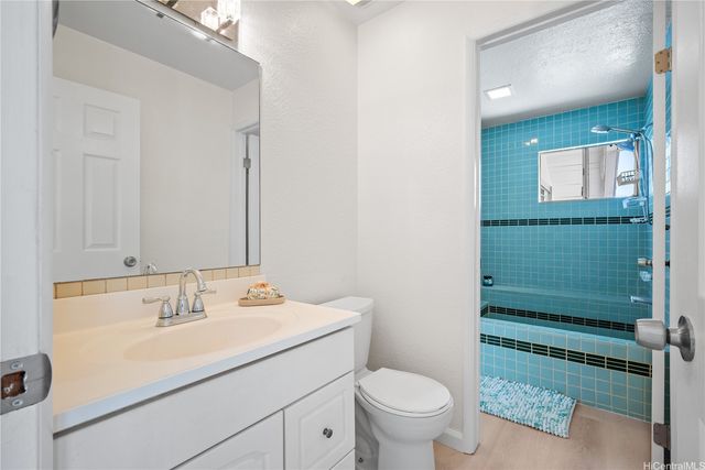 7544 Mokunoio Place, Honolulu, HI 96825