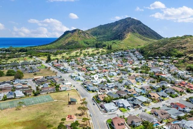 7544 Mokunoio Place, Honolulu, HI 96825