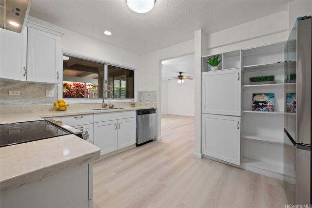7544 Mokunoio Place, Honolulu, HI 96825