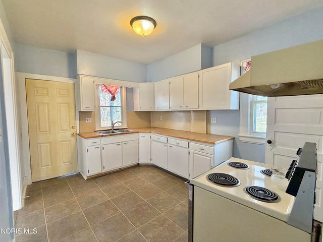 3359 N Detroit Avenue, Toledo, OH 43610