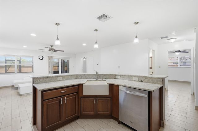 5015 SW 18th Street, West Park, FL 33023