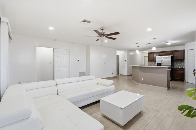 5015 SW 18th Street, West Park, FL 33023