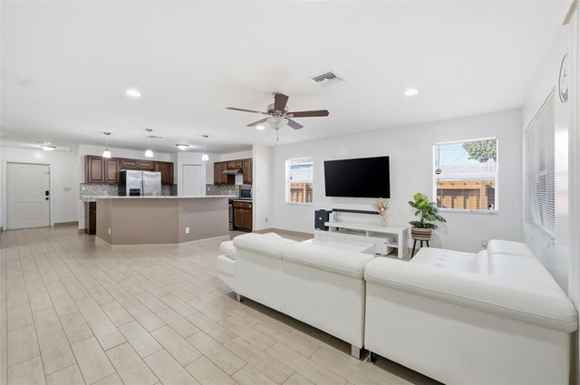 5015 SW 18th Street, West Park, FL 33023