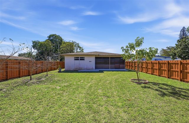 5015 SW 18th Street, West Park, FL 33023