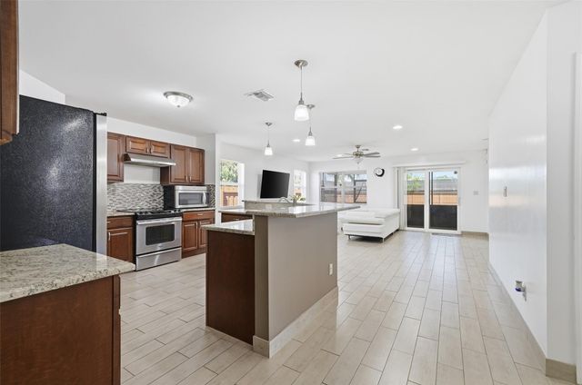 5015 SW 18th Street, West Park, FL 33023