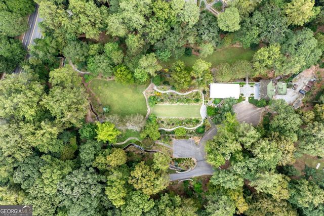 586 Lakeshore Drive NE, Atlanta, GA 30307