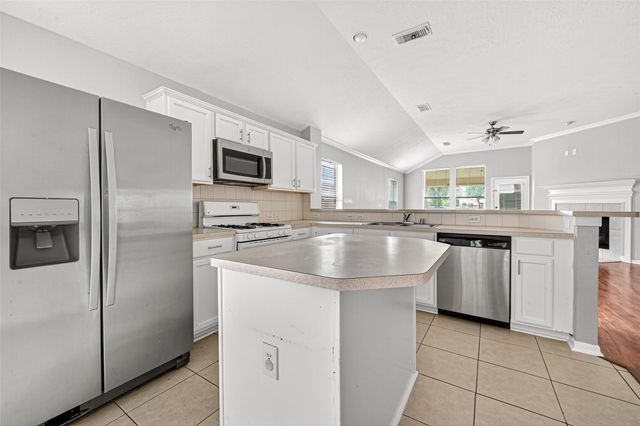 5615 Brookhollow Oaks Trail, Houston, TX 77084