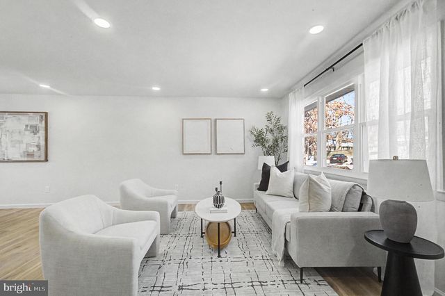 123 LILAC ST, Browns Mills, NJ 08015