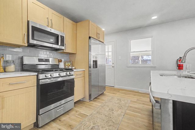 123 LILAC ST, Browns Mills, NJ 08015