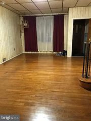 2215 S 9TH ST, Philadelphia, PA 19148