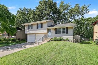 2018 E Mohawk Court, Olathe, KS 66062