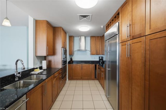 3700 Sandpiper Rd Apt 409, Virginia Beach, VA 23456