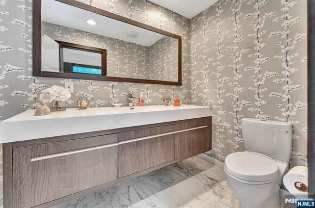 41 Park Way, West Orange, NJ 07052