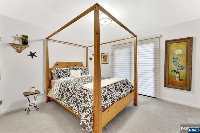 41 Park Way, West Orange, NJ 07052