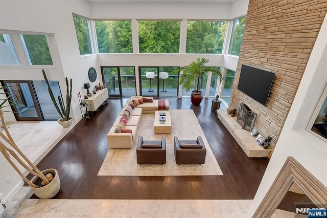 41 Park Way, West Orange, NJ 07052