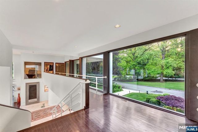 41 Park Way, West Orange, NJ 07052