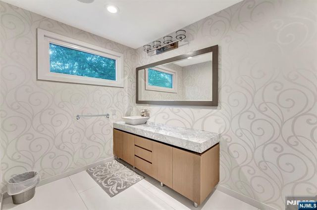 41 Park Way, West Orange, NJ 07052