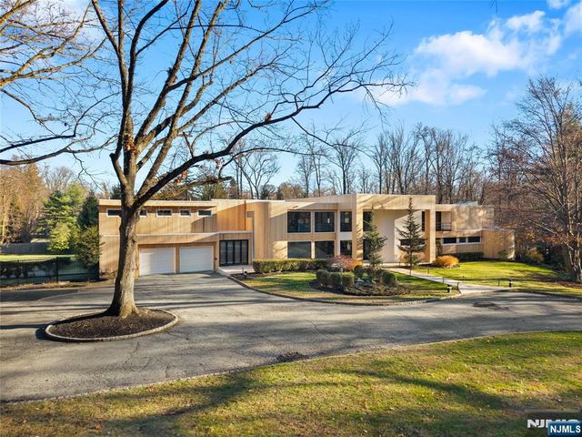 41 Park Way, West Orange, NJ 07052