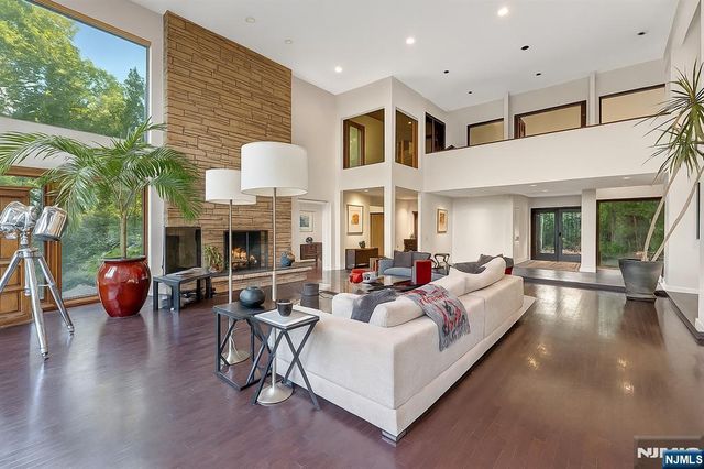 41 Park Way, West Orange, NJ 07052