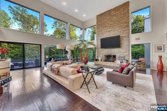 41 Park Way, West Orange, NJ 07052