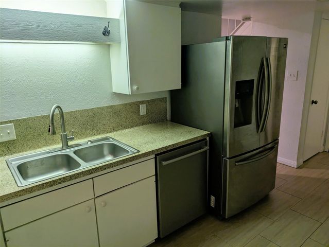 8901 Trone CIR C, Austin, TX 78758