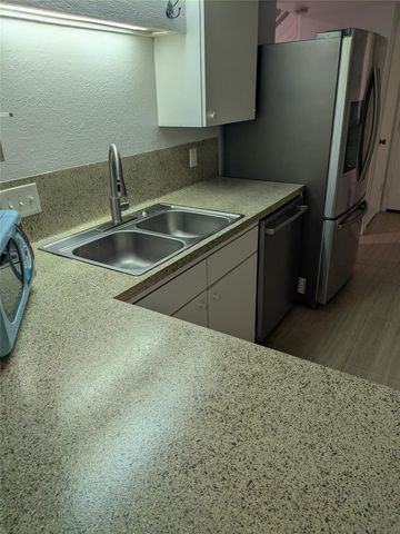 8901 Trone CIR C, Austin, TX 78758