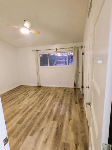 8901 Trone CIR C, Austin, TX 78758