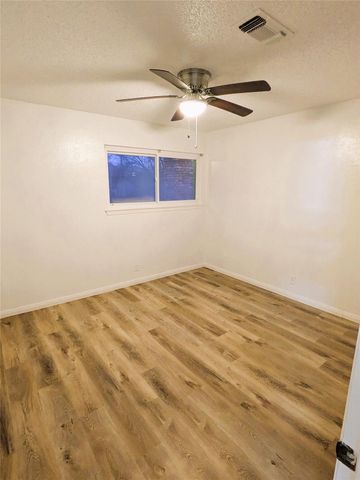 8901 Trone CIR C, Austin, TX 78758