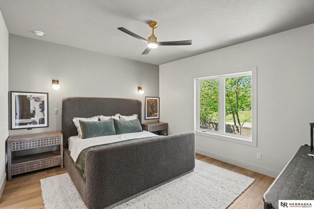 2537 S 102nd Street, Lincoln, NE 68520
