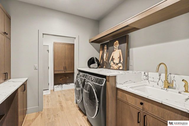 2537 S 102nd Street, Lincoln, NE 68520