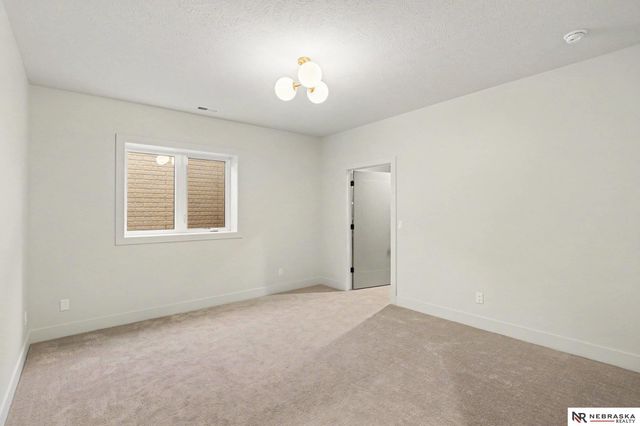 2537 S 102nd Street, Lincoln, NE 68520