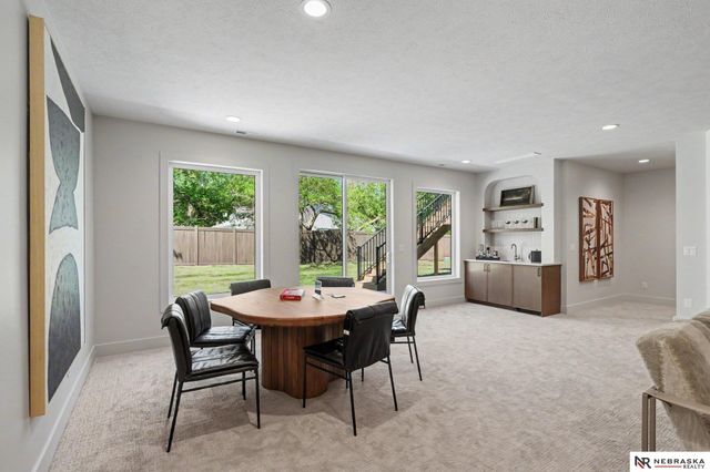2537 S 102nd Street, Lincoln, NE 68520