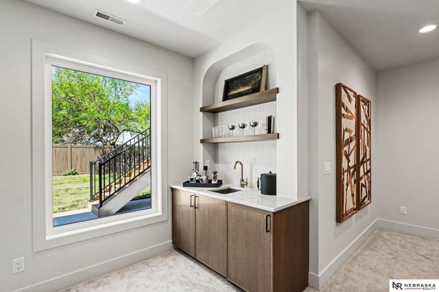 2537 S 102nd Street, Lincoln, NE 68520