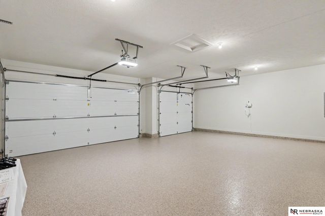 2537 S 102nd Street, Lincoln, NE 68520