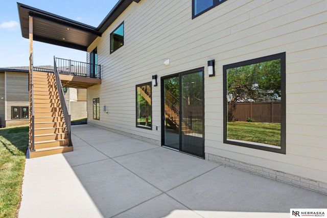 2537 S 102nd Street, Lincoln, NE 68520