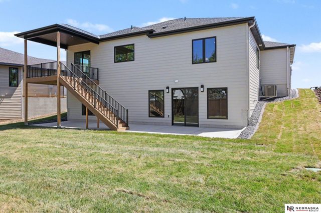 2537 S 102nd Street, Lincoln, NE 68520