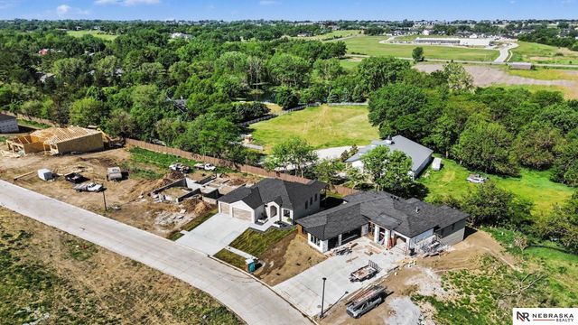 2537 S 102nd Street, Lincoln, NE 68520