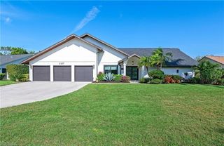 2307 Queens WAY, Naples, FL 34112