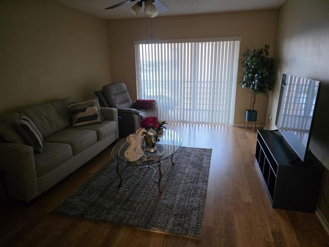 3048 E Sunrise Lakes Drive E 412, Sunrise, FL 33322