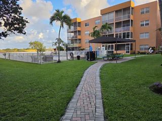3048 E Sunrise Lakes Drive E 412, Sunrise, FL 33322