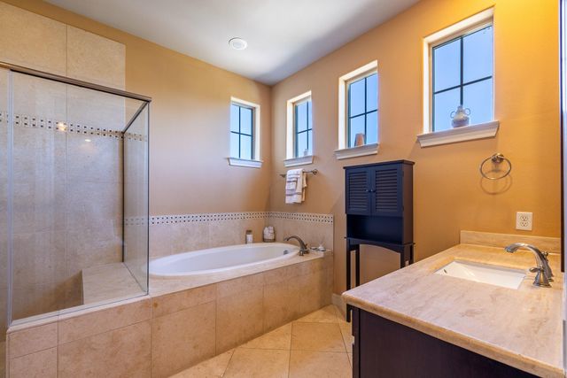 10929 Upland Park, Houston, TX 77043