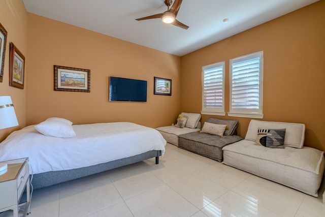 10929 Upland Park, Houston, TX 77043