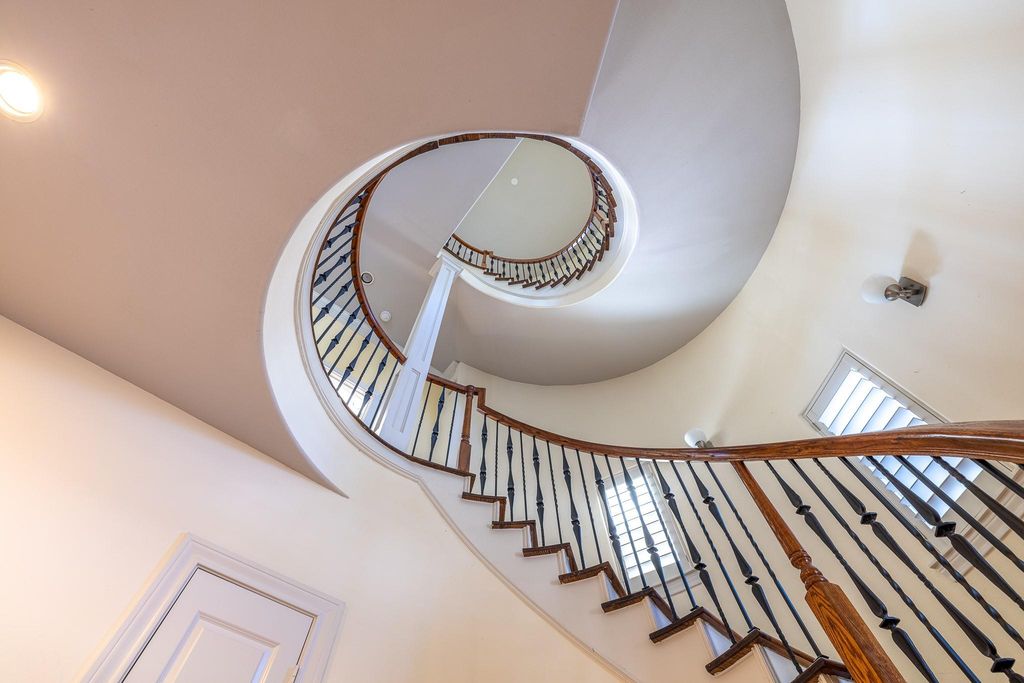 10929 Upland Park, Houston, TX 77043