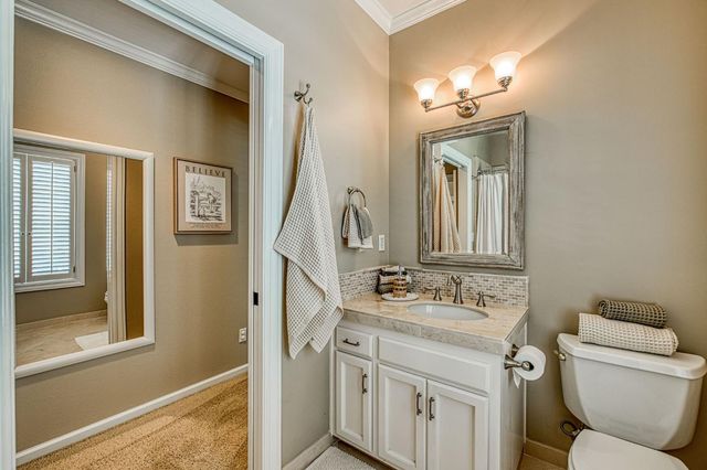 7661 N Pleasant Avenue, Fresno, CA 93711