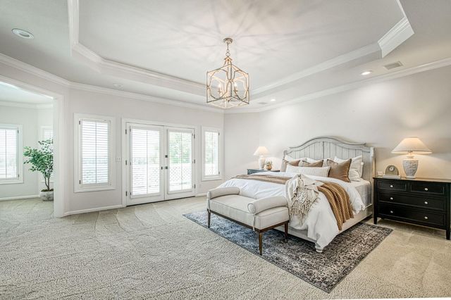 7661 N Pleasant Avenue, Fresno, CA 93711