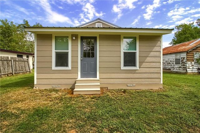 108 Irene ST, Elgin, TX 78621