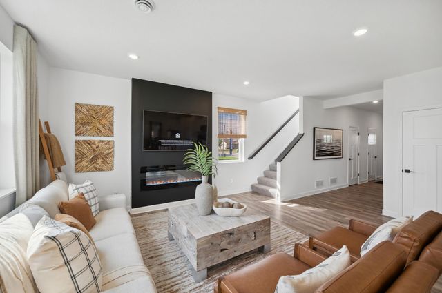 10725 Hemingway Avenue S, Cottage Grove, MN 55016