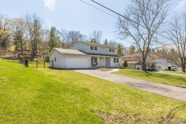 4579 Red Fox Drive, Manlius, NY 13104
