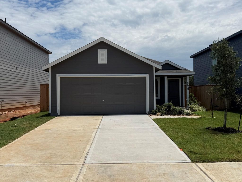 5630 Shelford Birch Drive, Conroe, TX 77303