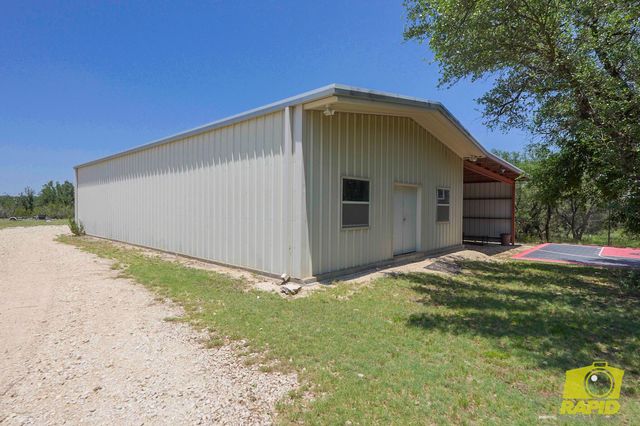 6250 Green Oaks Drive, Christoval, TX 76935